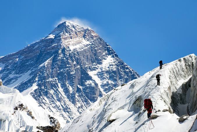 Covid infection reach even in Everest