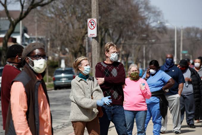 fully vaccinated people should wearing masks indoors in america