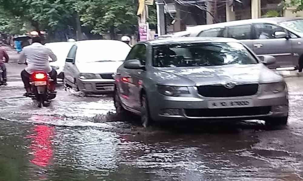 Kmc tried to search root Water logging problem see shocking things